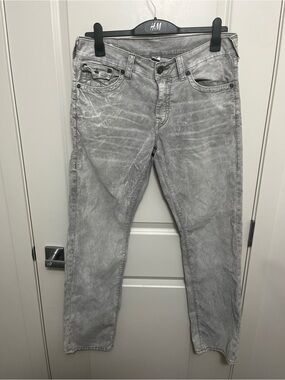 True Religion Ricky Relaxed Straight Acid Wash Gray Corduroy Pants in size 33